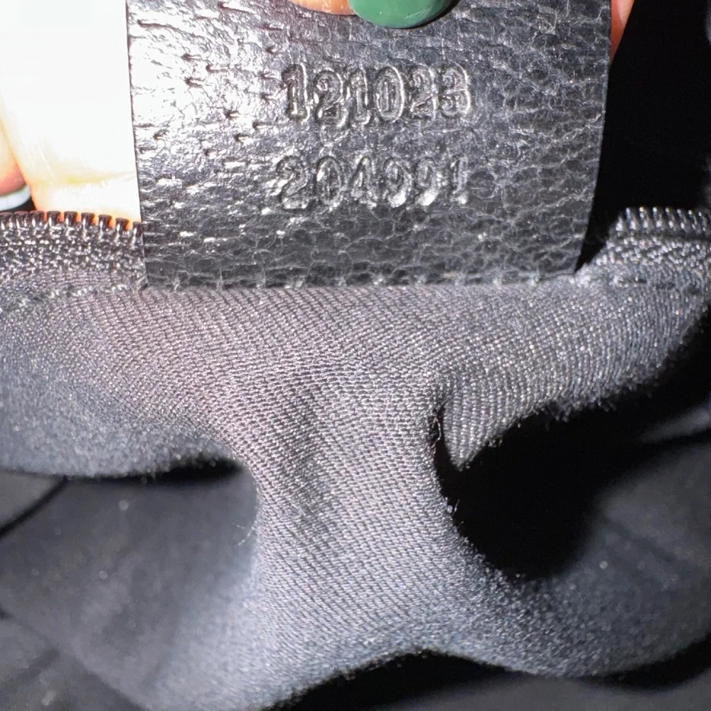 Authentic GUCCI Eclipse GG Black Canvas Shoulder Bag |Tote P0029